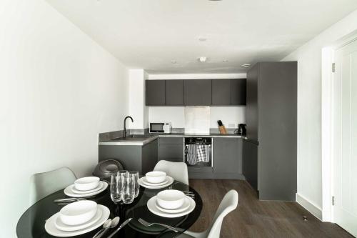 Stunning 2 Bedroom Apartment in Liverpool w Views, Liverpool (photo 10)