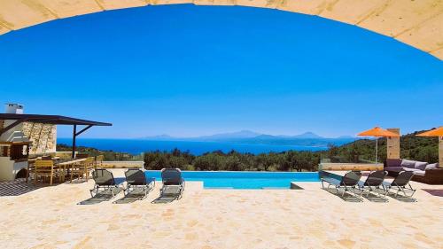Villa Lisaya, a peaceful oasis in a natural area, Palailónion