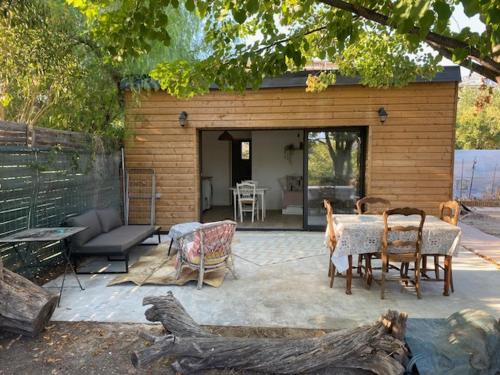 jolie dépendance indépendante gîte à louer La Valette-du-Var
