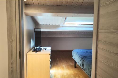 Three-Bedroom Apartment image 8