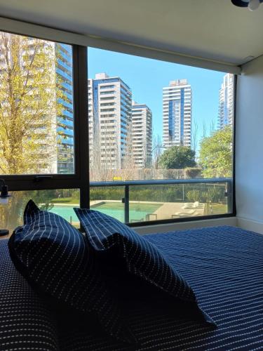One-Bedroom Apartment image 7