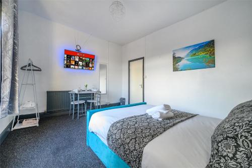 -RB27A- For your relaxed & Cosy stay,Free Parking - Kirkhamgate