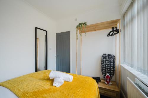 Cosy 3 bed home, near Etihad Stadium, fast WIFI, Манчестер (фото 10)