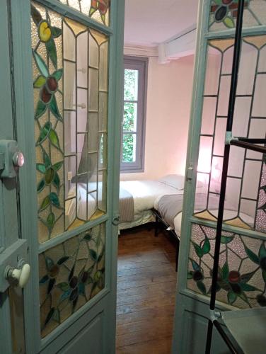 One-Bedroom Apartment with Garden View