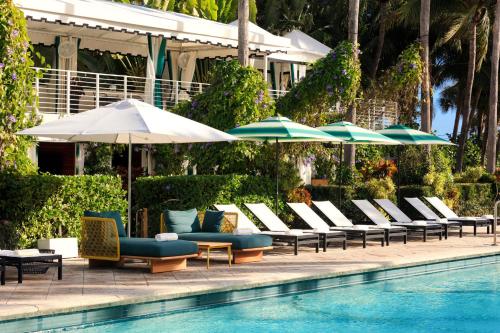 657548859 Kimpton Surfcomber Hotel by IHG