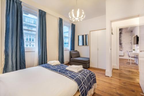 Oxford Street Apartments by Advan - image 11