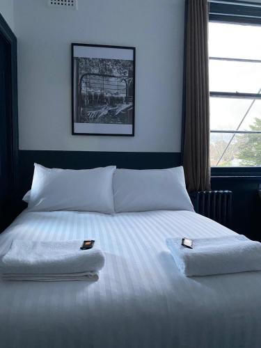 . Royal Hotel Oberon
