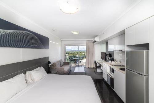 Oaks Townsville Hotel in Townsville