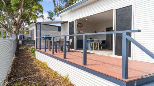 ทัศนียภาพภายนอกโรงแรม, โรงแรมแคงการูไอส์แลนด์ซีฟรอนท์ (Kangaroo Island Seafront Hotel) in เกาะแกงการู