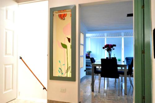 Apto 301 - Remodelado, iluminado y buena vista - Casa Orquídeas, Fusagasugá (foto 8)