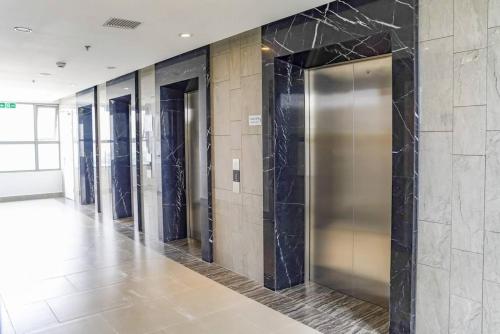 GenBee Harbour View - Infinity swiming pool