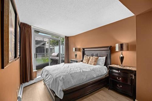 Gorgeous City Oasis In The Heart Of Downtown - A Rare Find! in Vancouver, Canada