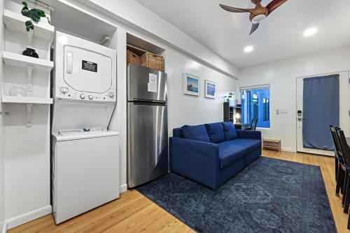 Harborside Suite 04 with Hot Tub and King Bed detail