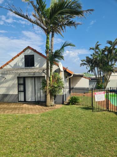 Palm Bliss Self Catering Accommodation in Bluff