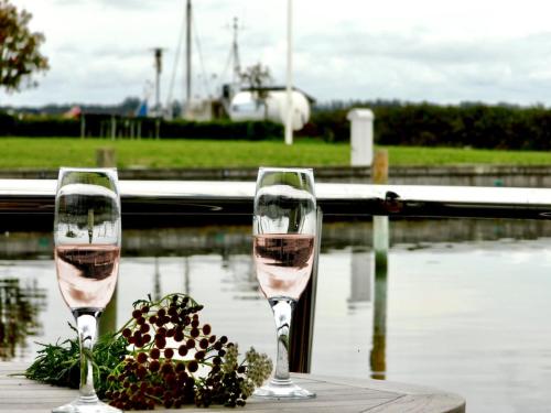 View, Floating freedom by the Dodekalitten in Kragenaes