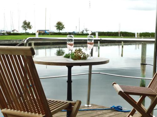 View, Floating freedom by the Dodekalitten in Kragenaes