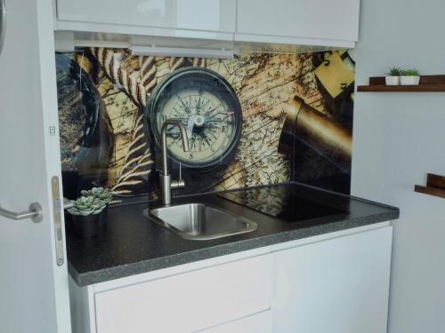 Kitchen, Floating freedom by the Dodekalitten in Kragenaes