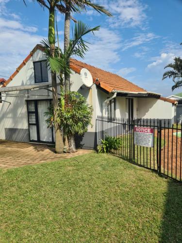 Palm Bliss Self Catering Accommodation in Bluff