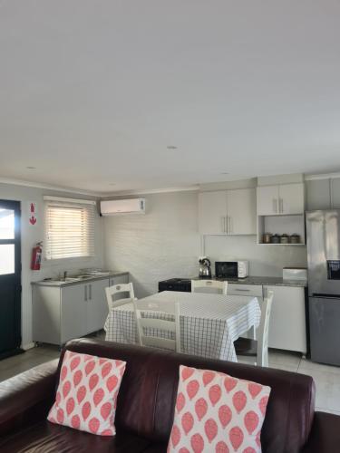 Palm Bliss Self Catering Accommodation in Bluff