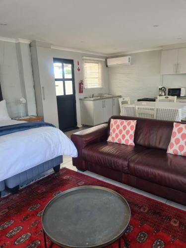 Palm Bliss Self Catering Accommodation in Bluff