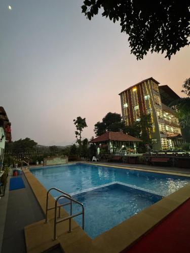 Arav Resort