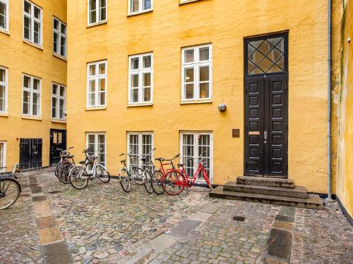 Sanders Downtown Cph- Cozy 2-bdr. apt. near Tivoli - image 12