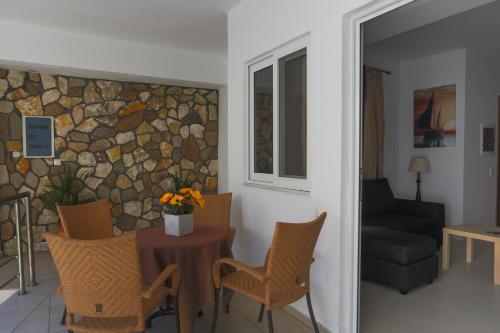  Replay Apartments, Pension in Eleoúsa bei Psinthos