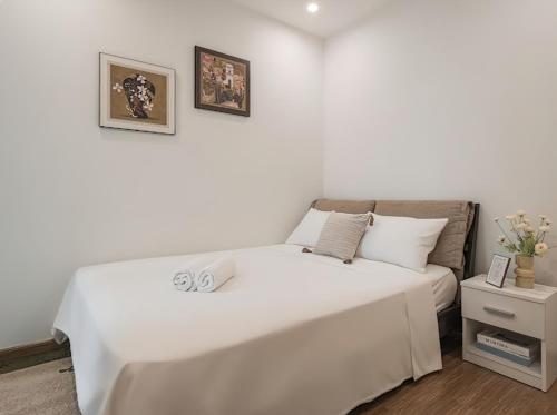 Two-Bedroom Apartment image 5