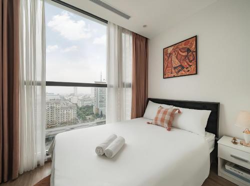Two-Bedroom Apartment room in Vinhomes Skylake by Emily in Town