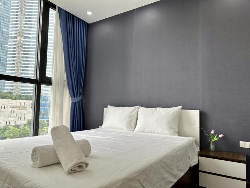 Three-Bedroom Apartment image 3