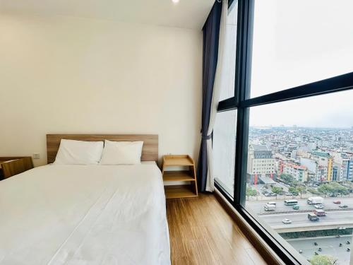 Four-Bedroom Apartment image 7