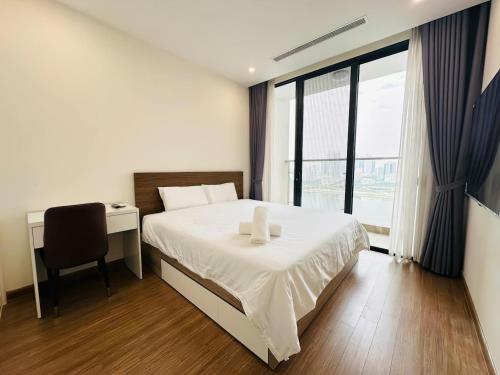 Four-Bedroom Apartment image 6