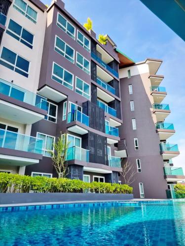 The City Condo Near Central Fest Phuket, Pool view near Rajaphat Phuket University