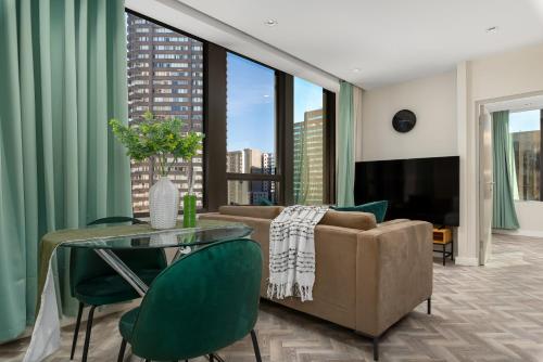 Foreshore Place Luxury Apartment Room Type - One-Bedroom Apartment