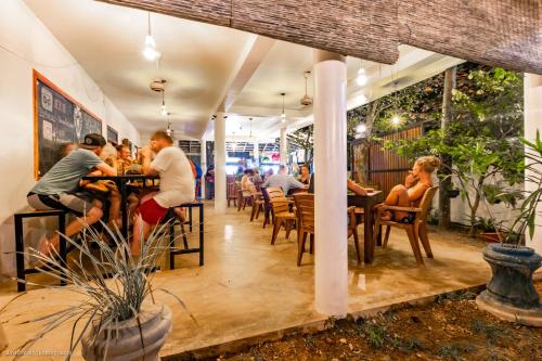 Deluxe Double Room with Balcony room in Dorian Guest House and Restaurant