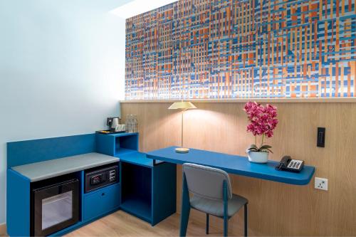 room detail thumbnail 1
