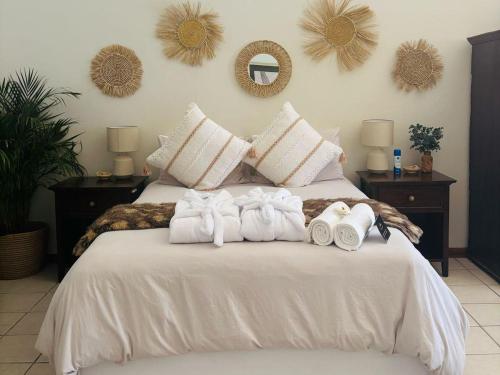 Deluxe Family Room image 4