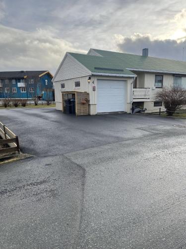 Central Apartment, main floor