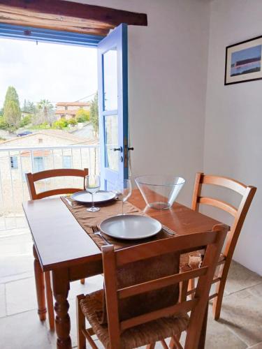 Skats, Cozy Courtyard Apartment in Skarinou