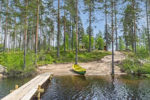 Ümbrus, Malmi cosy House by the Lake in Kestilä