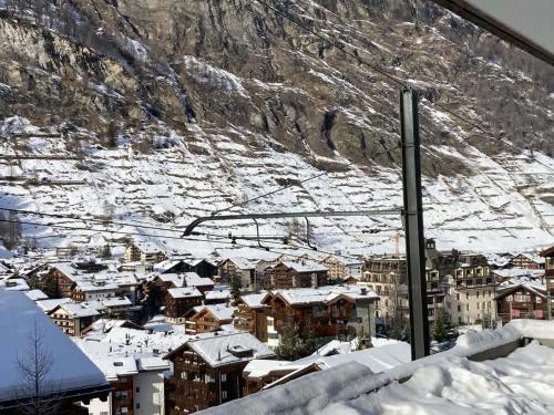 Studio Chalet with terrace & Matterhorn view