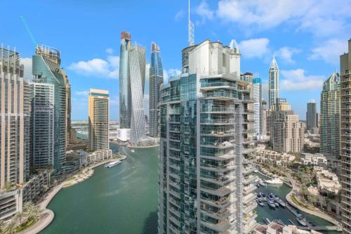 Silkhaus Luxurious 4BDR Marina View - High floor - image 2