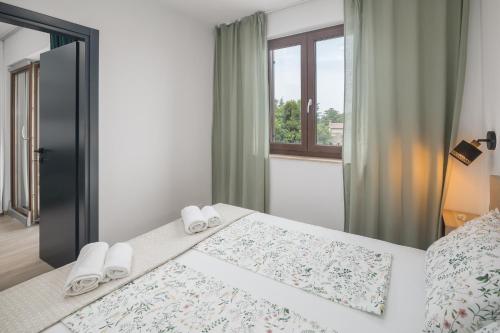 Apartments Špadići - image 10