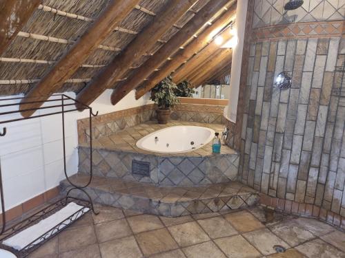 حمام, 19th Hole Golf Villa Bed and Breakfast in Van Riebeeck Park