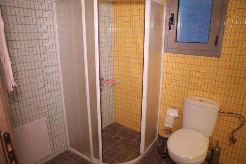Lak Peristeri Homes - image 3