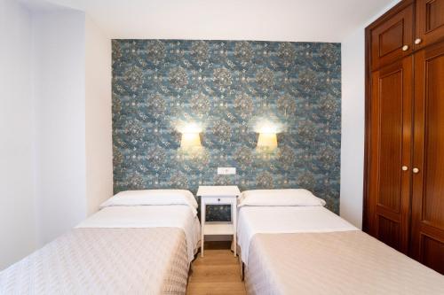 Double or Twin Room image 2