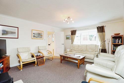 Helms House - image 3