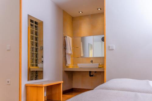 Hotel Serrano, Córdoba (Foto 9)