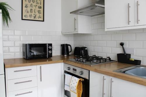 Køkken, Didcot - Private House with Garden & Parking 17 in Long Wittenham