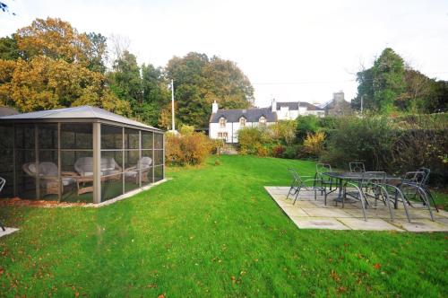 花园, Woodbank Cottage - Cosy Cottage Retreat in 纽顿斯图华特